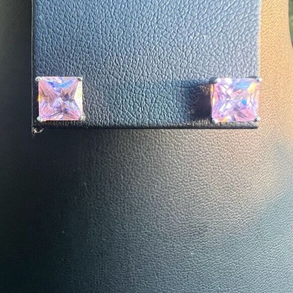 Pink Ice Princess Cut Earrings Womens Vintage 925 Sterling Silver 5MM Jewelry - Picture 2 of 3
